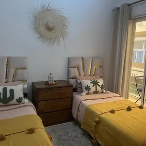 https://moga-house.essaouirahotels.net